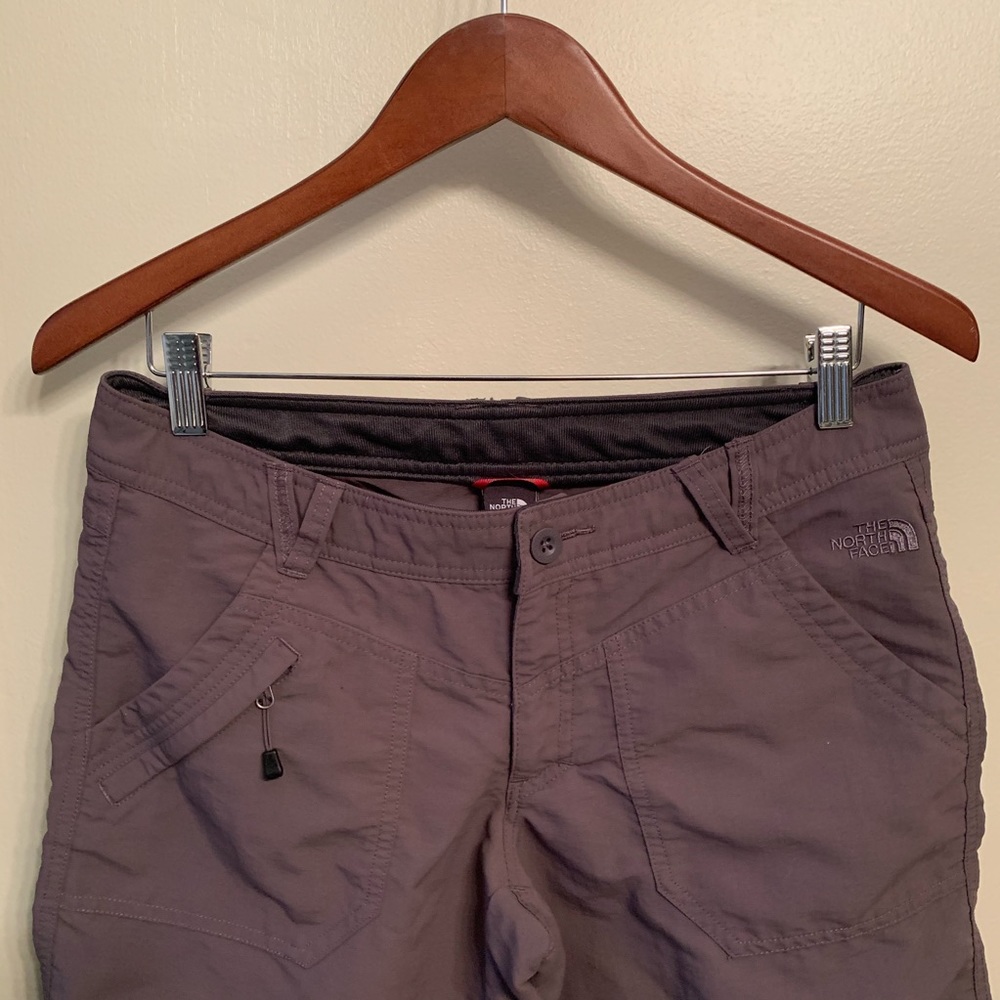 Women’s North Face Hiking Shorts, Size 8